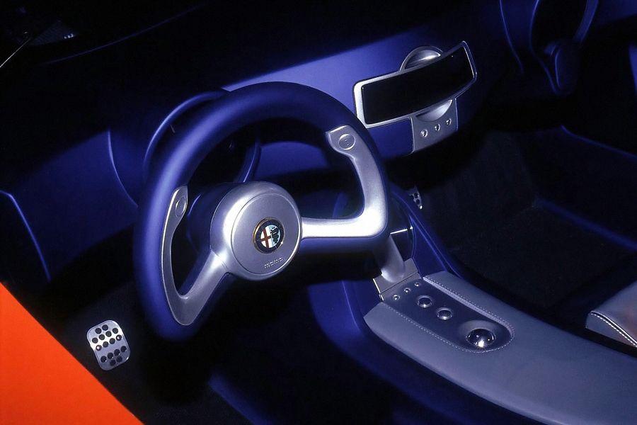 Интерьер Alfa Romeo Centauri 1999 года  (фото 2 из 2)